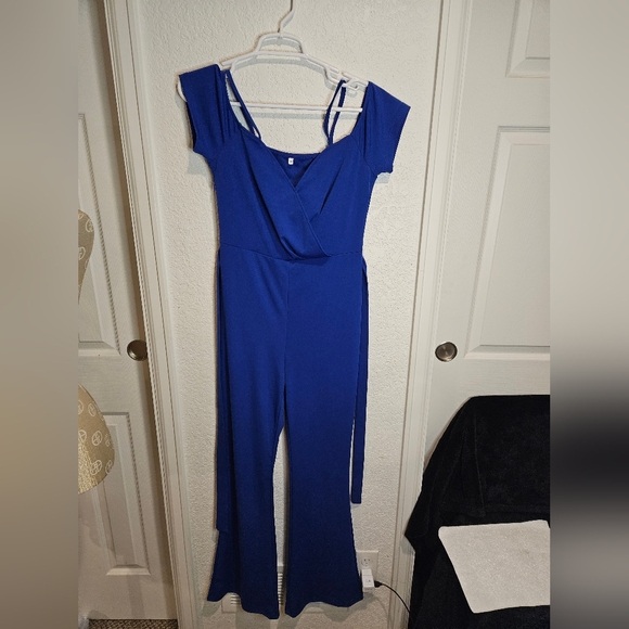 Cute Blue Women's Jumpsuit Size Medium - Picture 1 of 6